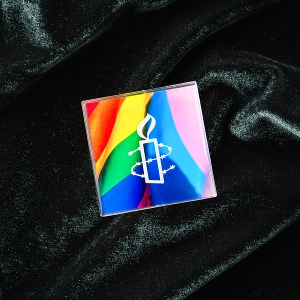 Amnesty Pride Flag Pin เข็มกลัดแอมเนสตี้และธงสีรุ้ง