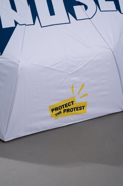 Protest Protection Kit Protect The Protest Umbrella - ร่มสกรีนลาย ‘ปกป้องสิทธิในการชุมนุมประท ...